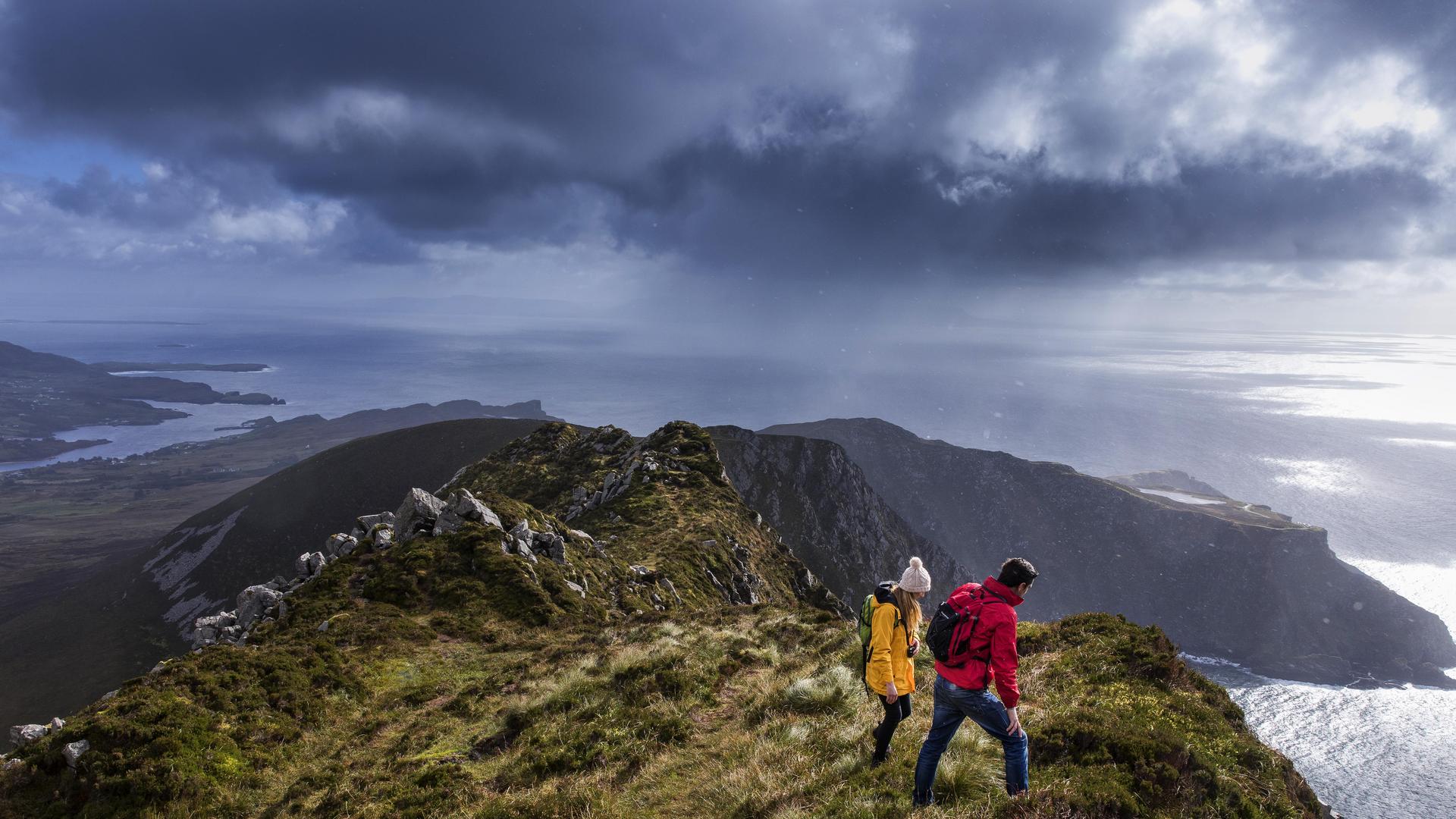 Couple at Slieve League cliffs, Ireland